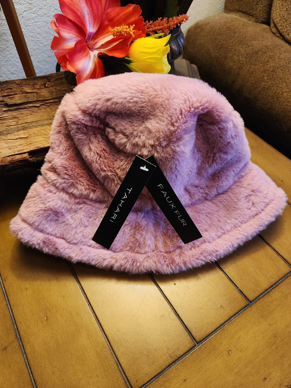Tahari Pink Faux Fur Bucket Hat - Soft Plush Fuzzy Winter Warm NWT